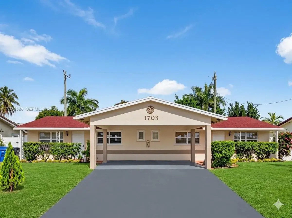 2 bedroom 2 bath Residential Lease for rent at 1701 NE 55th St # 2, Fort Lauderdale FL 33334