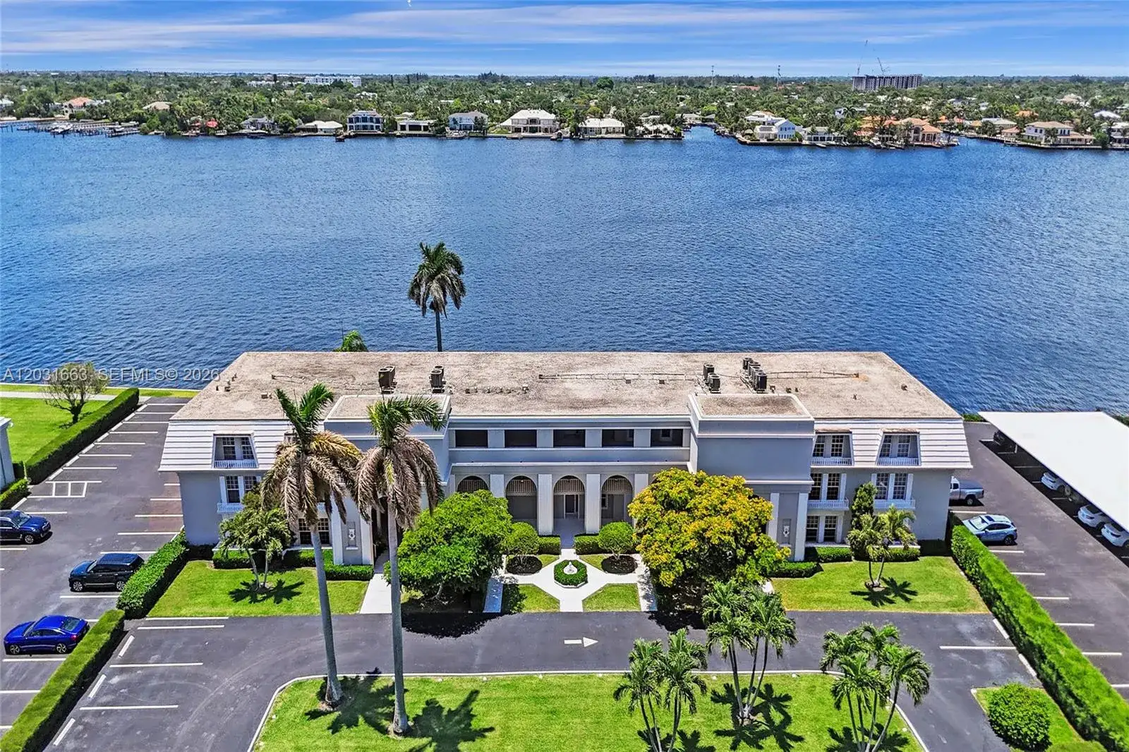 2 bedroom 2 bath Residential for sale at 2160 Ibis Isle Rd # 3, Palm Beach FL 33480