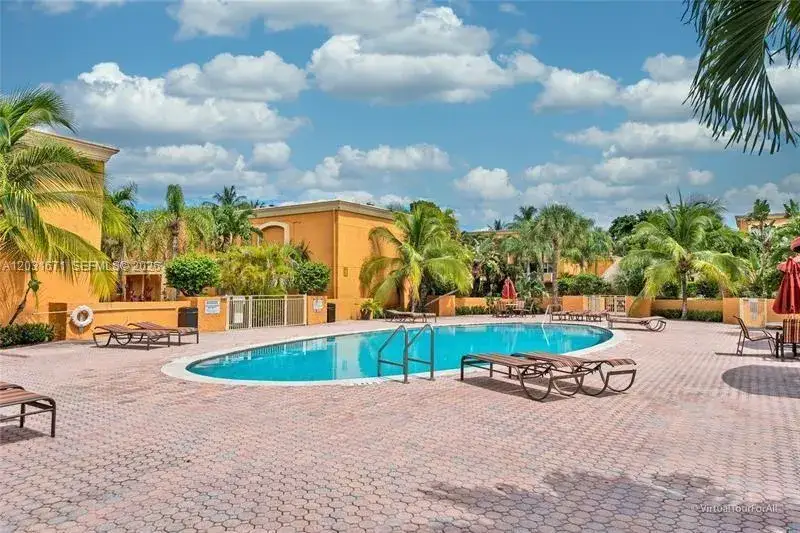 2 bedroom 2 bath Residential for sale at 18111 NW 68th Ave # H102, Hialeah FL 33015