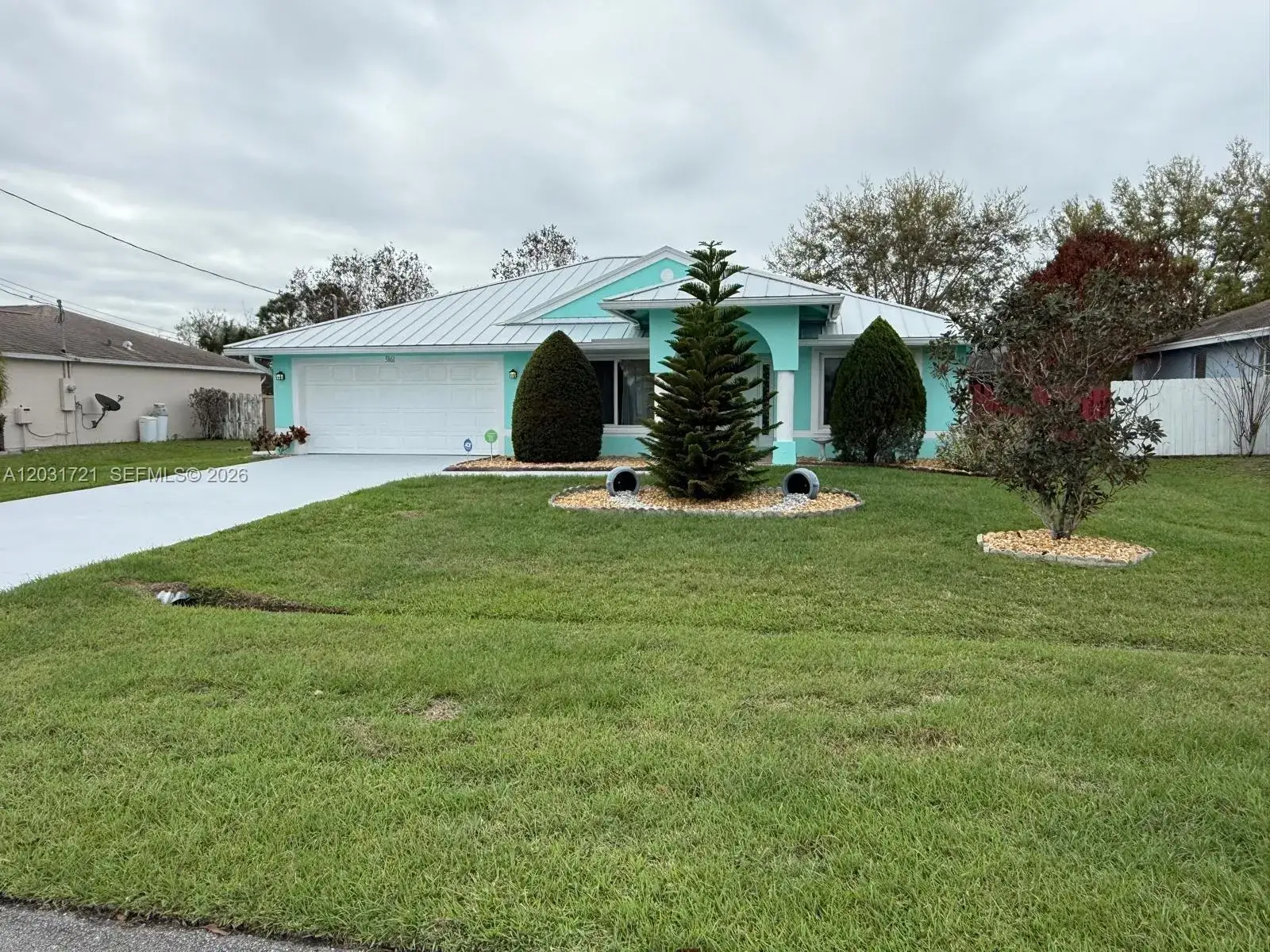 3 bedroom 2 bath Residential for sale at 5861 NW CULLOM, Port St. Lucie FL 34986