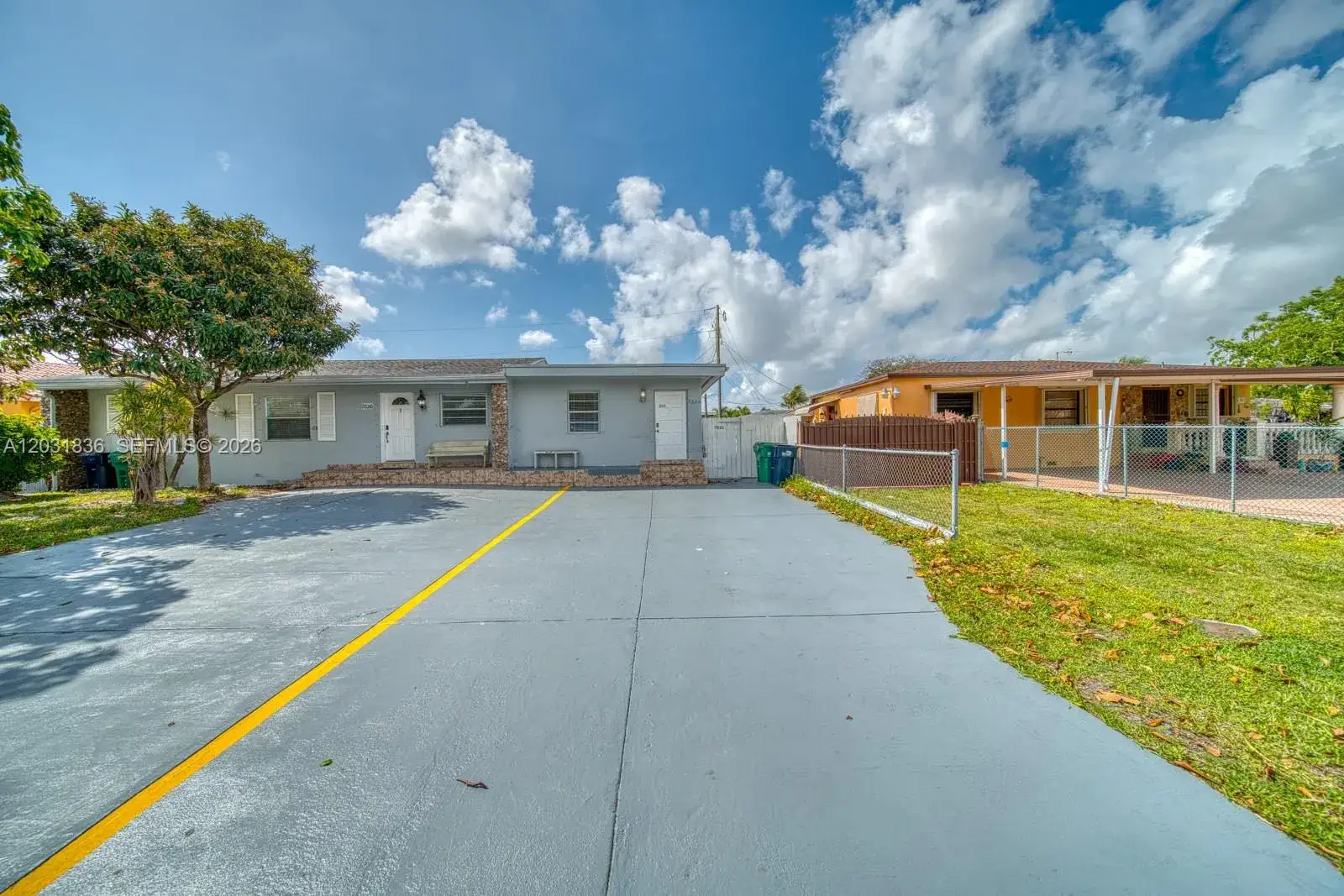 2 bedroom 1 bath Residential Lease for rent at 7622 SW 21st St # 7622, Miami FL 33155