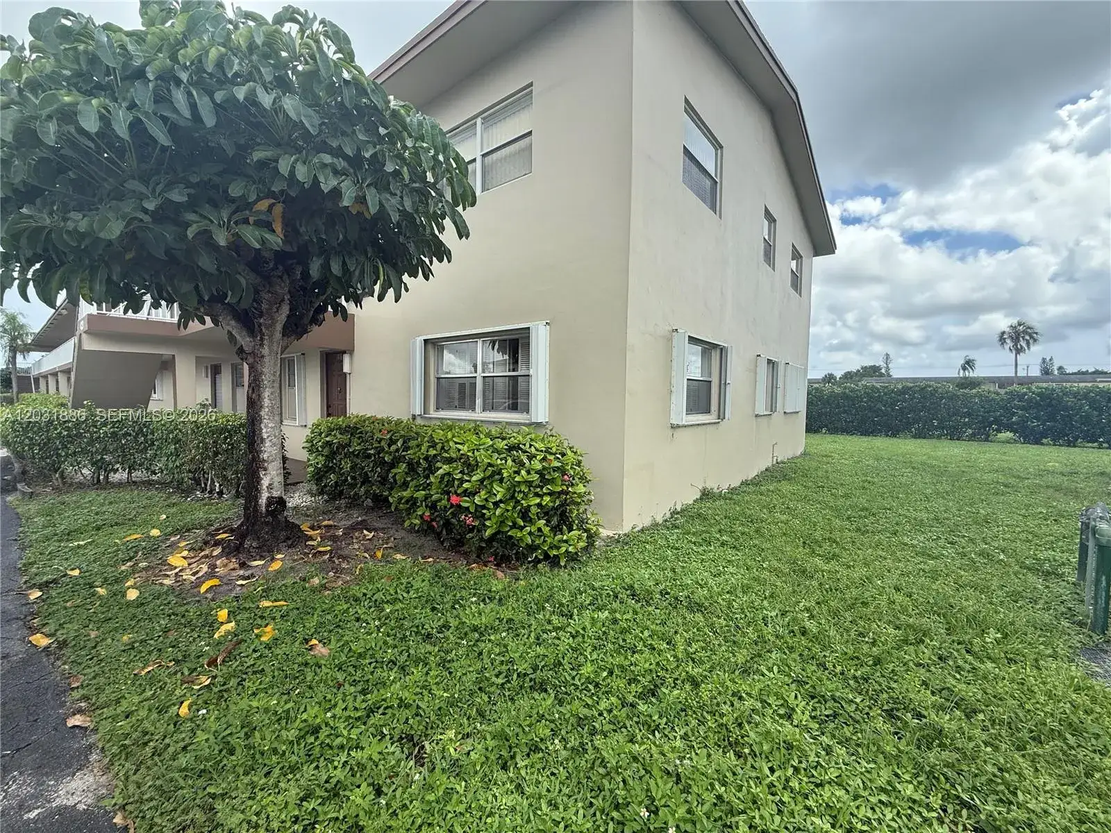 2 bedroom 2 bath Residential for sale at 600 NW 77th Ave # 108, Margate FL 33063