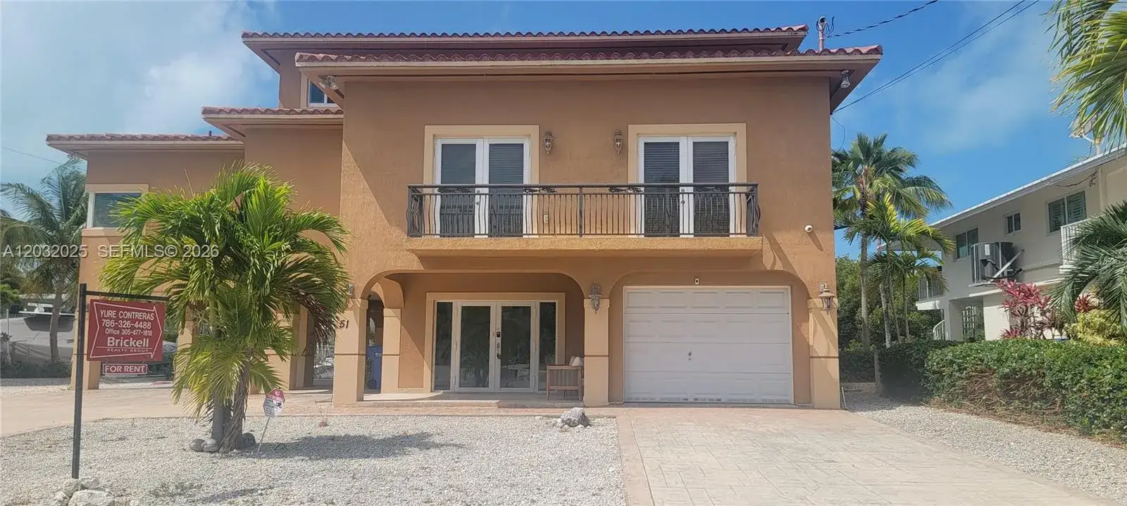5 bedroom 4 bath Residential Lease for rent at 51 W Plaza Del Lago, Islamorada FL 33036