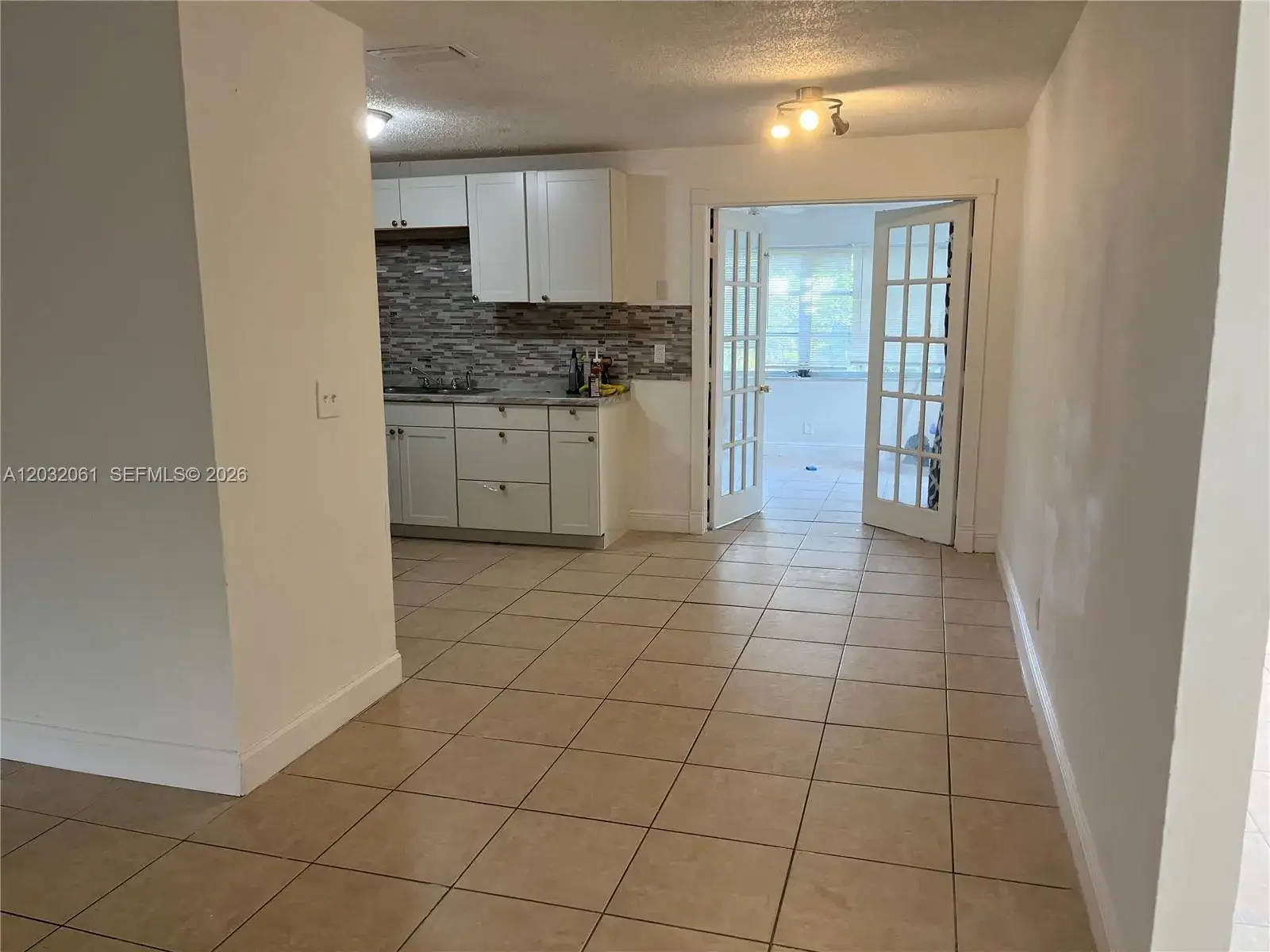 3 bedroom 1 bath Residential Lease for rent at 5894 NW 20th St # 5894, Lauderhill FL 33313