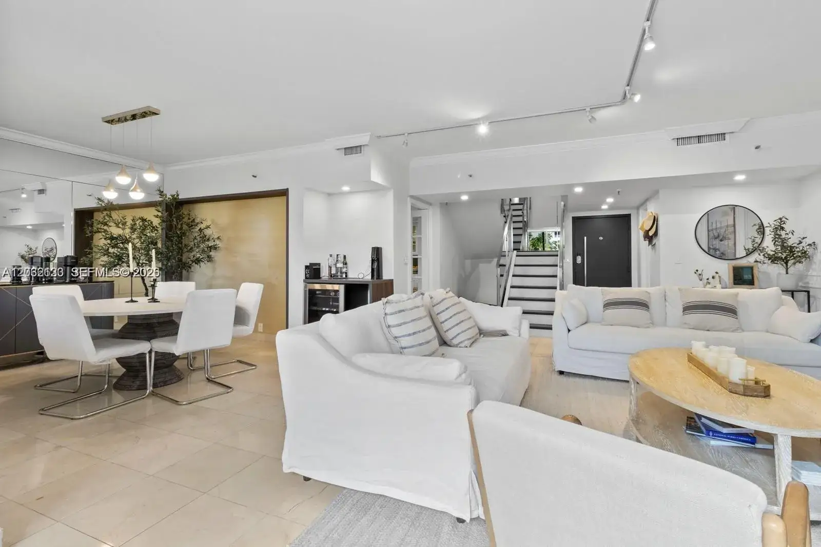 2 bedroom 2 bath Residential for sale at 520 Brickell Key Dr # A307, Miami FL 33131