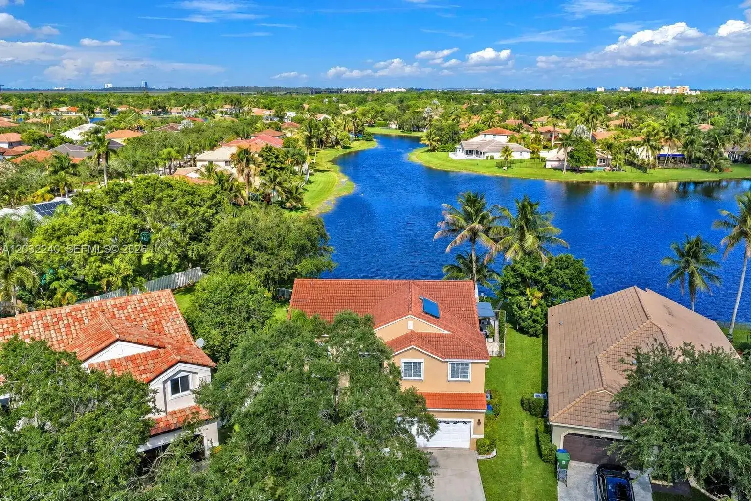 4 bedroom 2 bath Residential for sale at 480 Cambridge Dr, Weston FL 33326