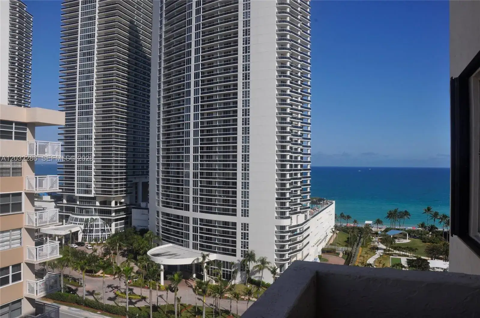 2 bedroom 2 bath Residential Lease for rent at 1865 S Ocean Dr # 12E, Hallandale Beach FL 33009