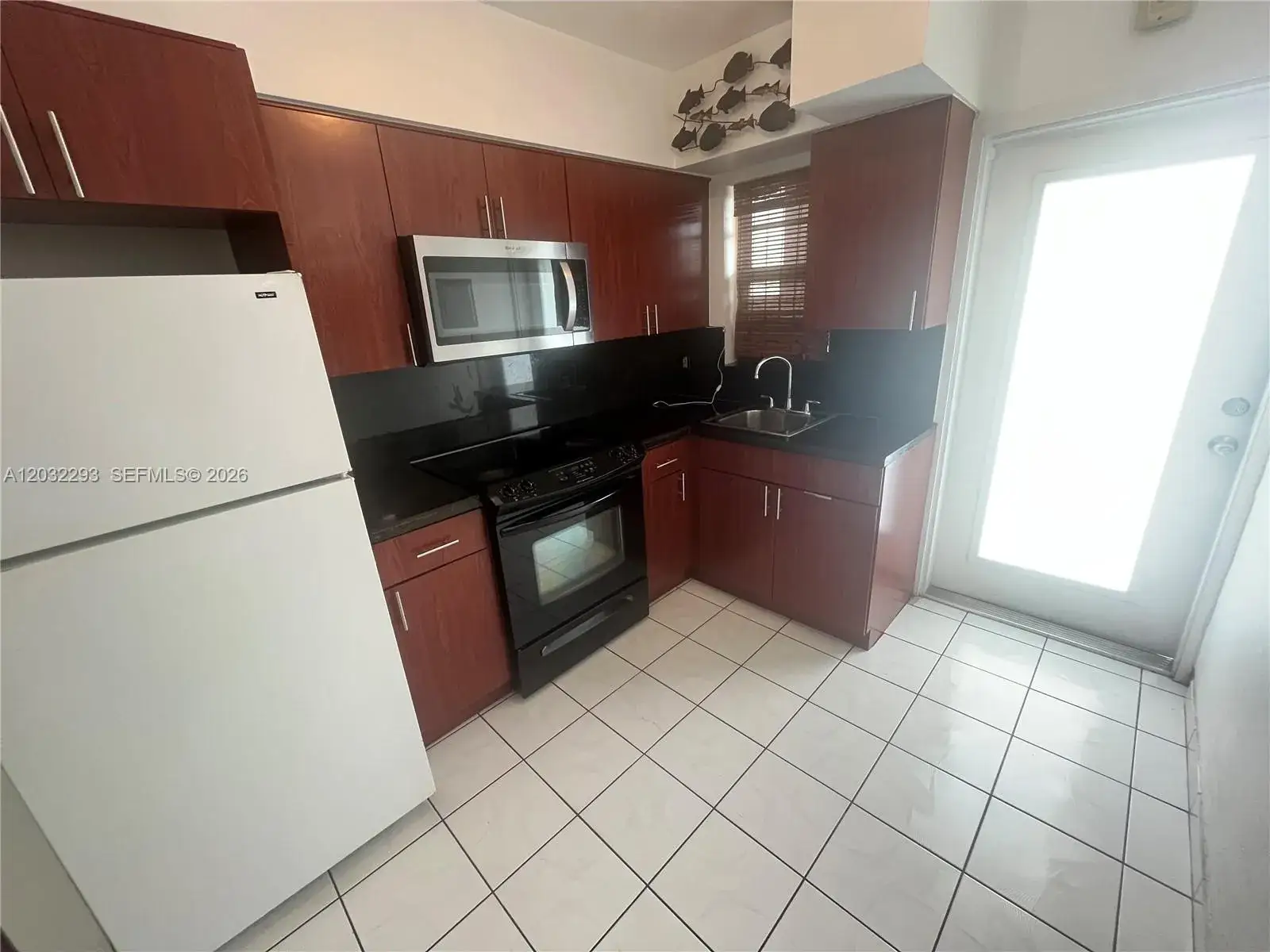 1 bath Residential Lease for rent at 851 Meridian Ave # 44, Miami Beach FL 33139
