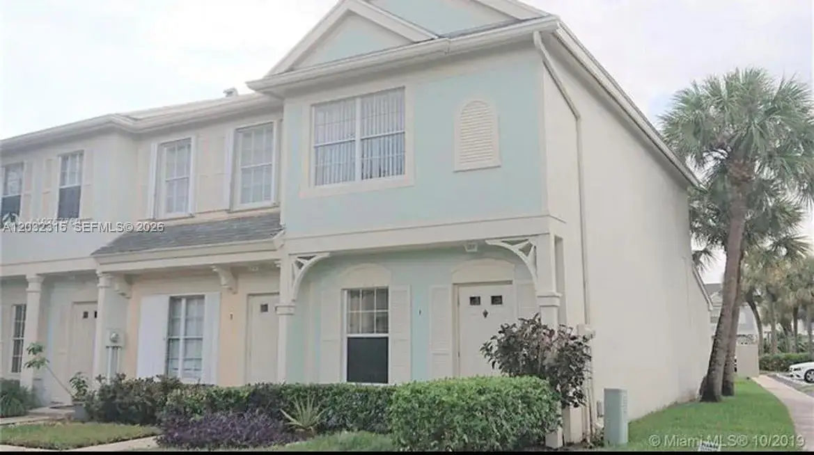 2 bedroom 2 bath Residential Lease for rent at 1 Simonton Cir # 1, Weston FL 33326