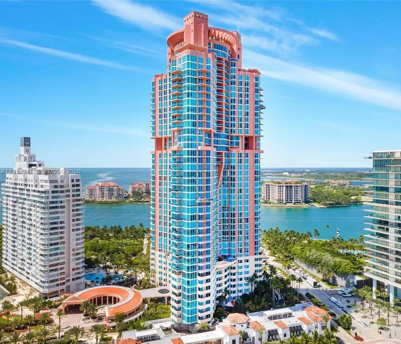 2 bedroom 2 bath Residential Lease for rent at 300 S Pointe Dr # 908, Miami Beach FL 33139