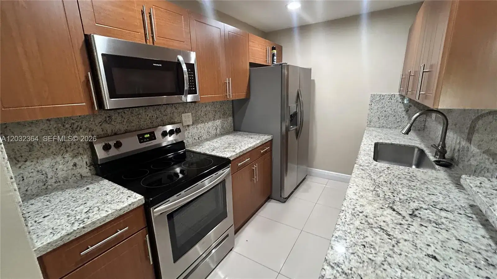 2 bedroom 1 bath Residential Lease for rent at 10377 N Kendall Dr # K8, Miami FL 33176