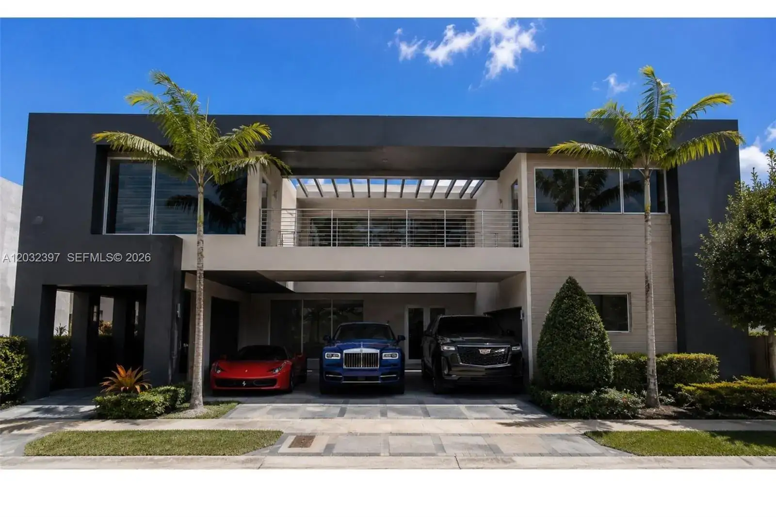6 bedroom 7 bath Residential Lease for rent at 10286 NW 75th Ter, Doral FL 33178