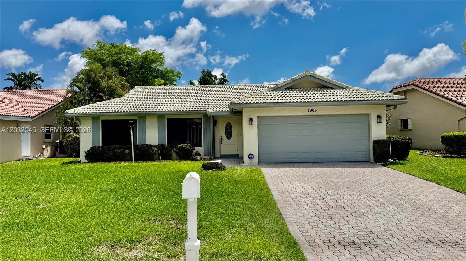 2 bedroom 2 bath Residential for sale at 7905 Cloverfield Cir, Boca Raton FL 33433