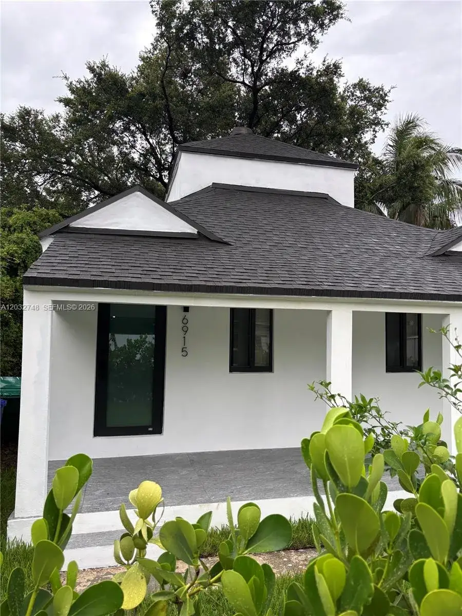 1 bedroom 1 bath Residential Lease for rent at 6915 NW 4th Ct # 6915, Miami FL 33150