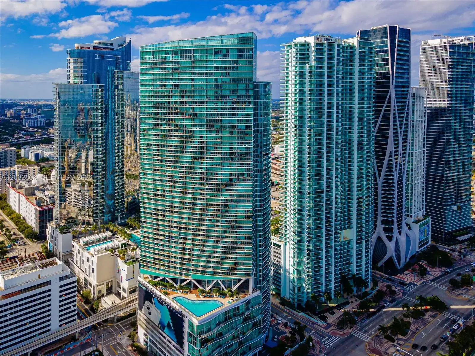 1 bedroom 1 bath Residential Lease for rent at 888 Biscayne Blvd # 4011, Miami FL 33132