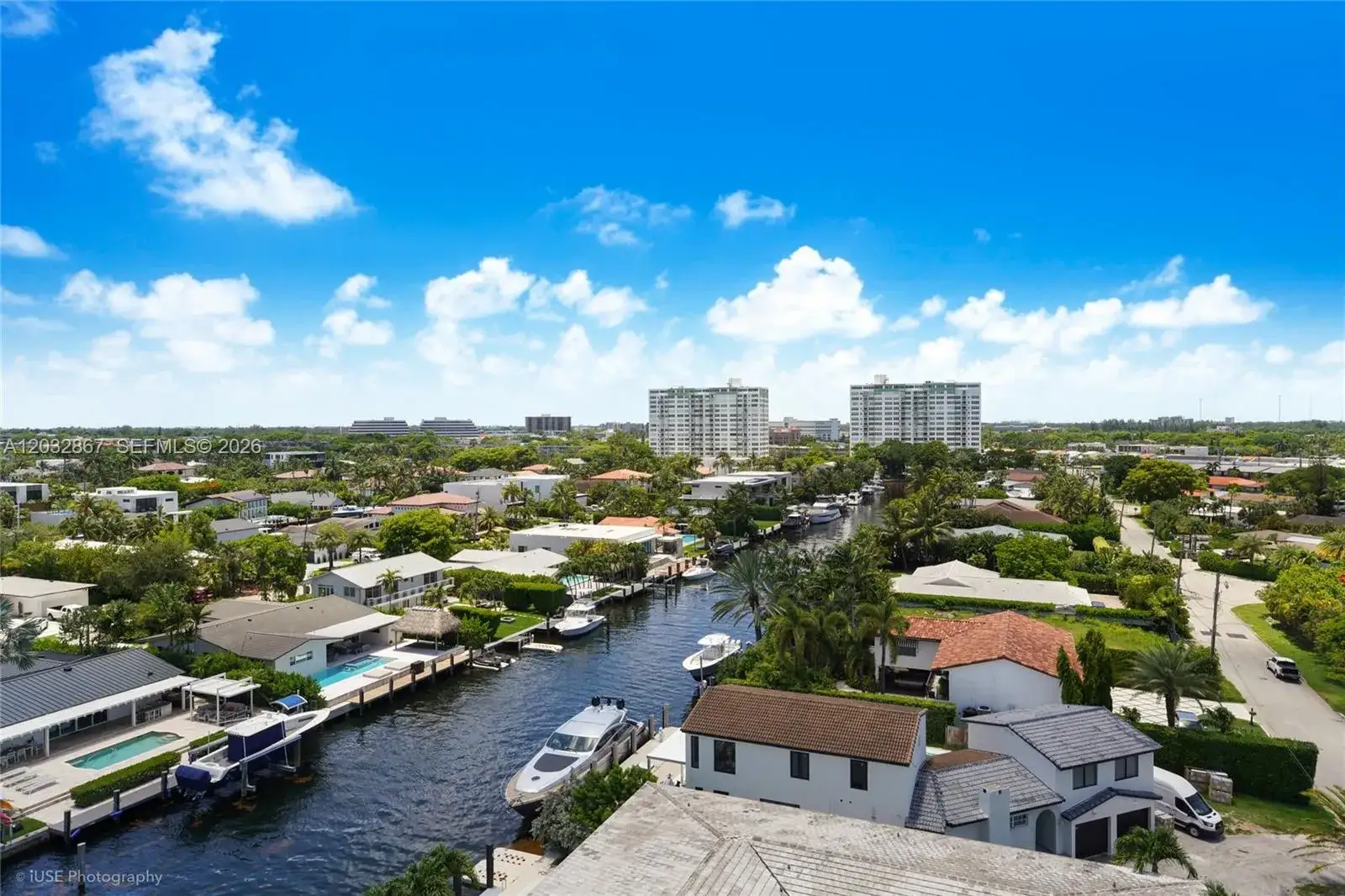 2 bedroom 2 bath Residential for sale at 11930 N Bayshore Dr # 909, North Miami FL 33181