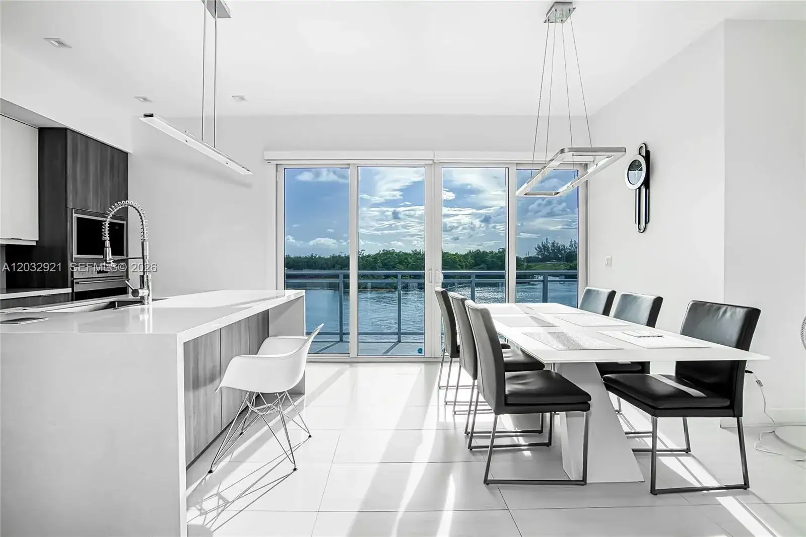 3 bedroom 3 bath Residential for sale at 6100 N Ocean Dr # 2N, Hollywood FL 33019