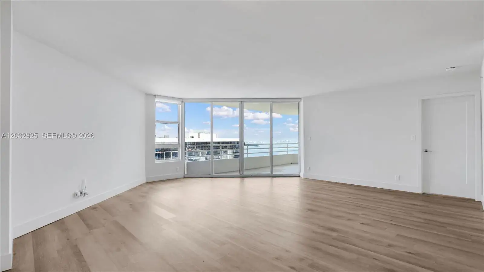 1 bedroom 1 bath Residential Lease for rent at 555 NE 34th St # 208, Miami FL 33137