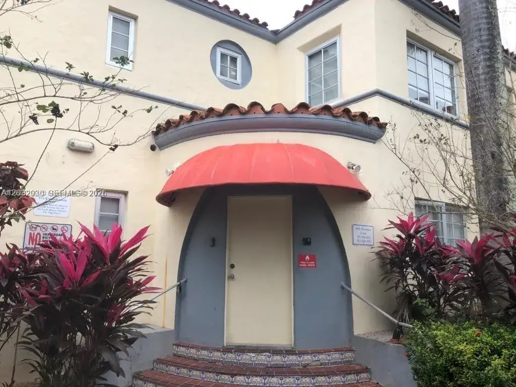 1 bedroom 1 bath Residential for sale at 1450 Meridian Ave # 104, Miami Beach FL 33139