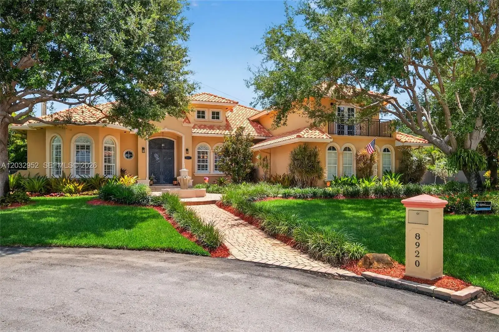 6 bedroom 5 bath Residential for sale at 8920 SW 162nd Ter, Palmetto Bay FL 33157