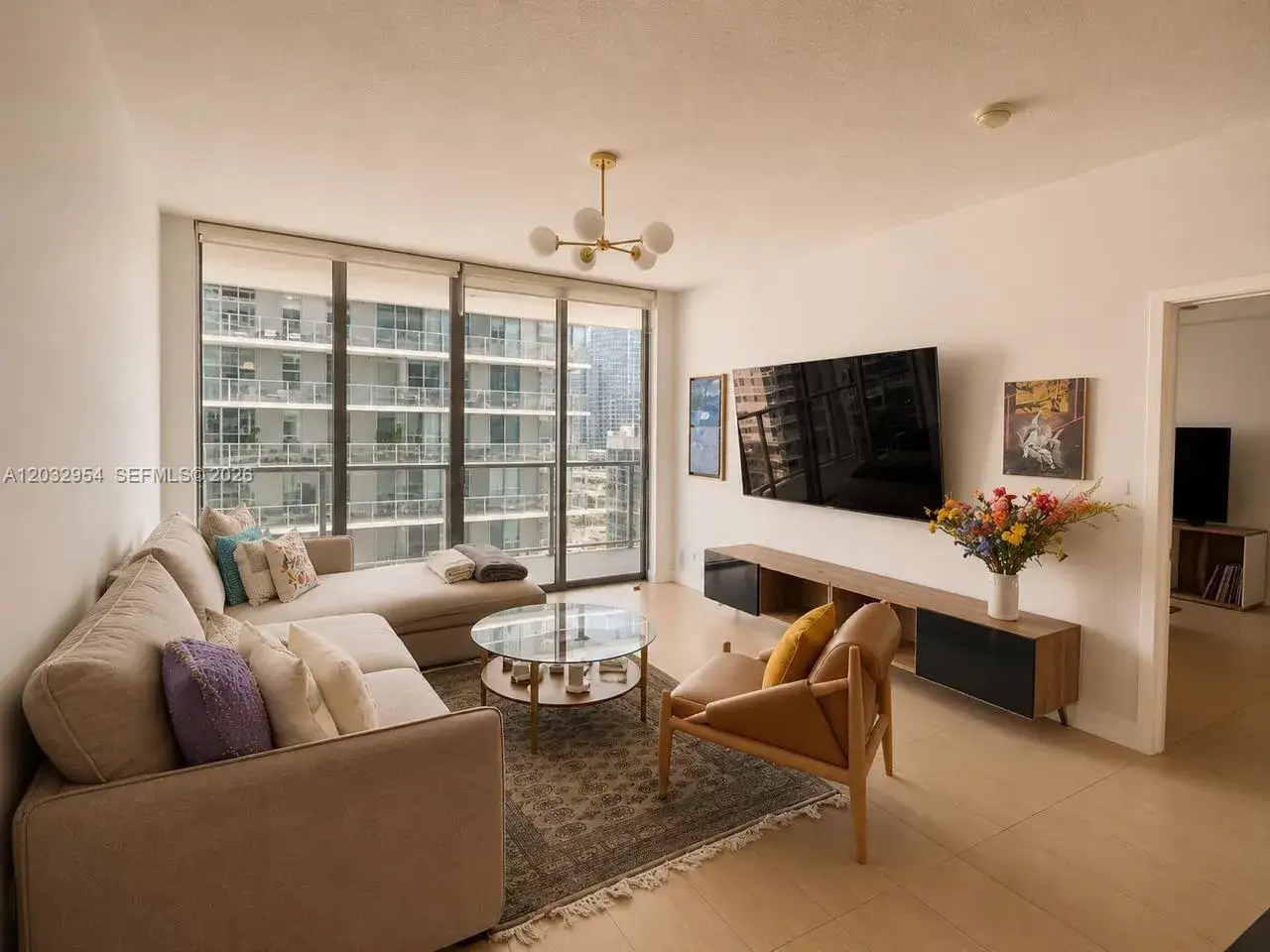 2 bedroom 2 bath Residential Lease for rent at 1111 SW 1st Ave, Miami FL 33130
