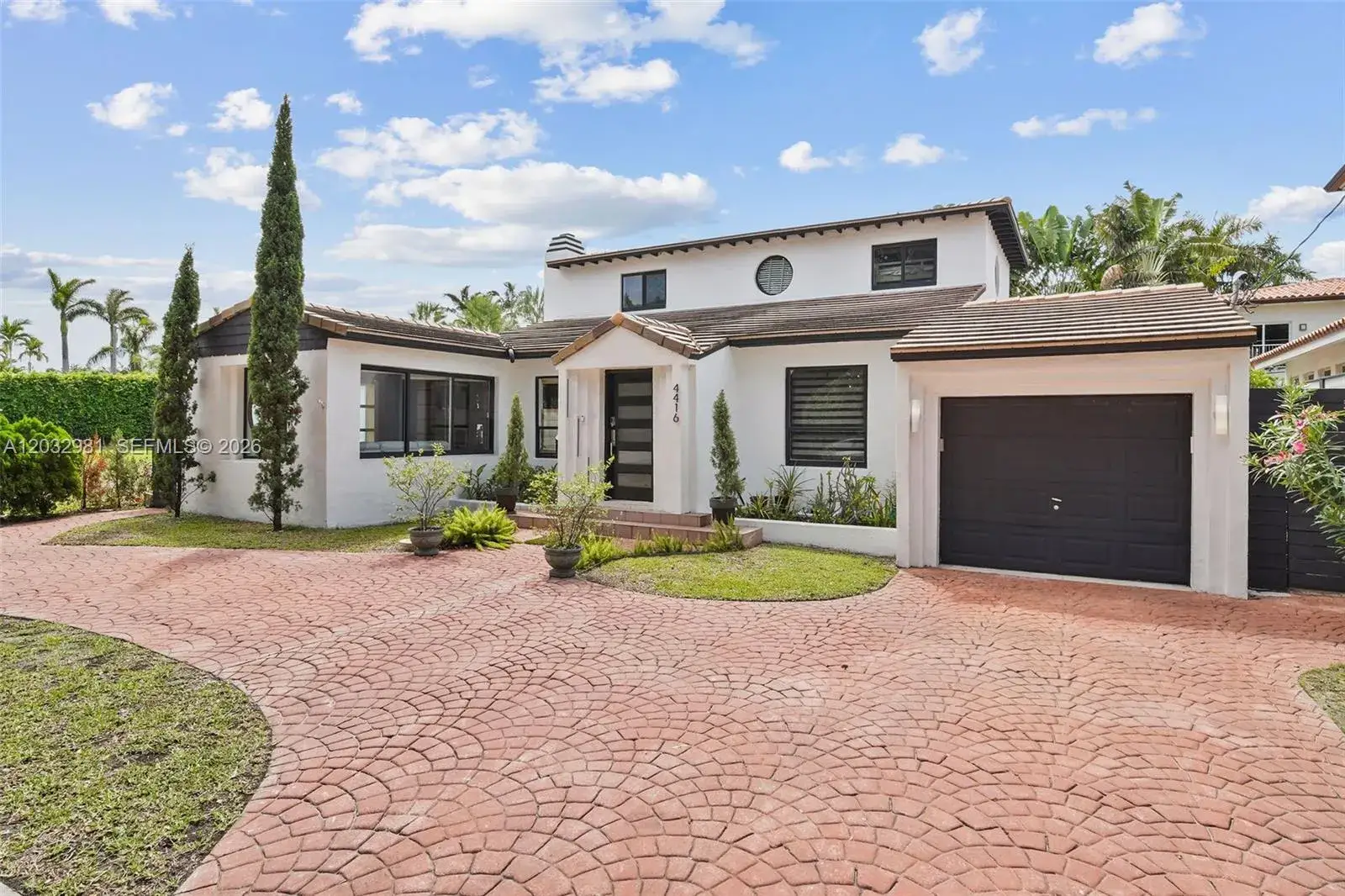 3 bedroom 3 bath Residential Lease for rent at 4416 Alton Rd, Miami Beach FL 33140