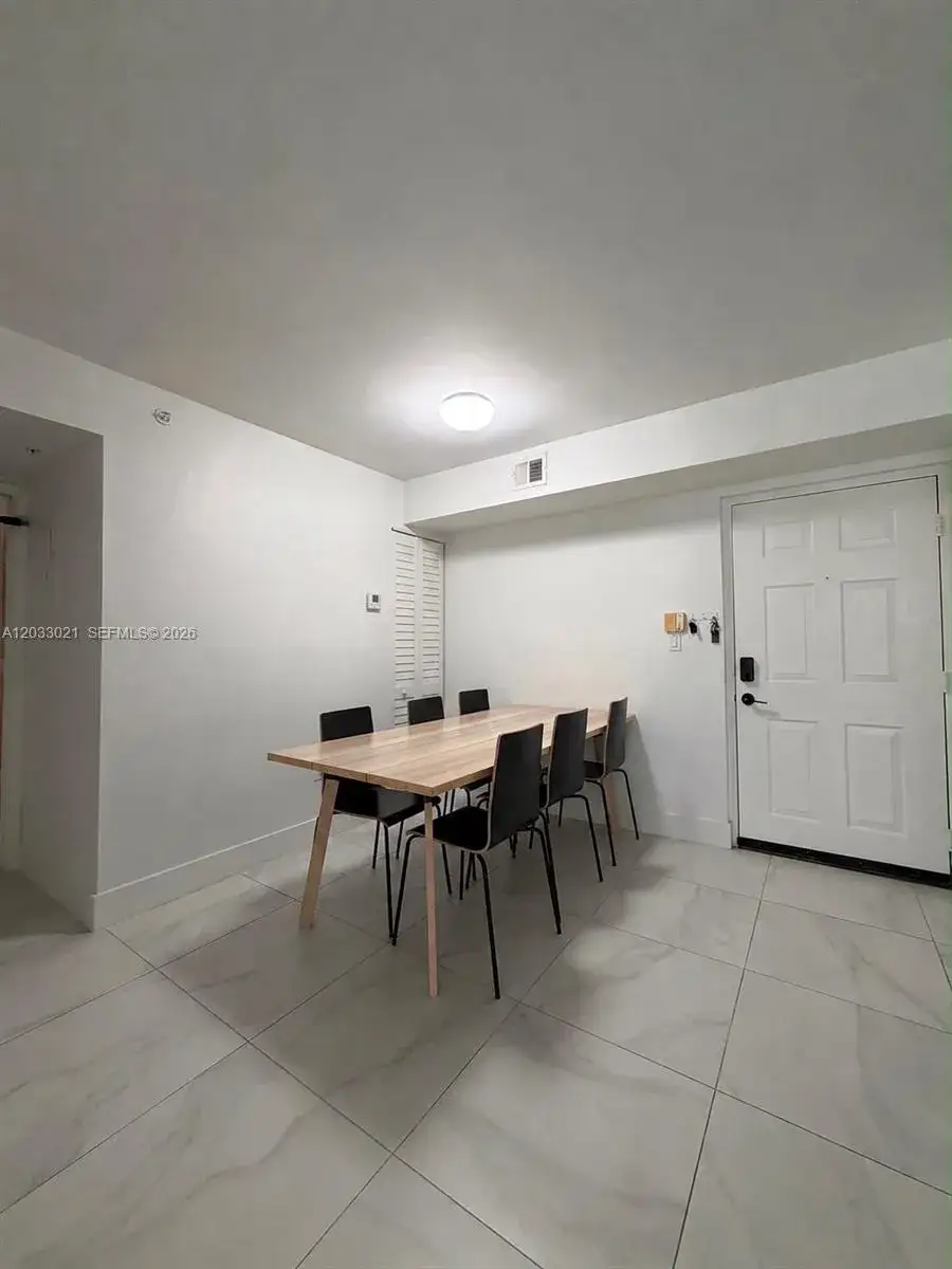 2 bedroom 1 bath Residential for sale at 4540 NW 107th Ave # 11, Doral FL 33178