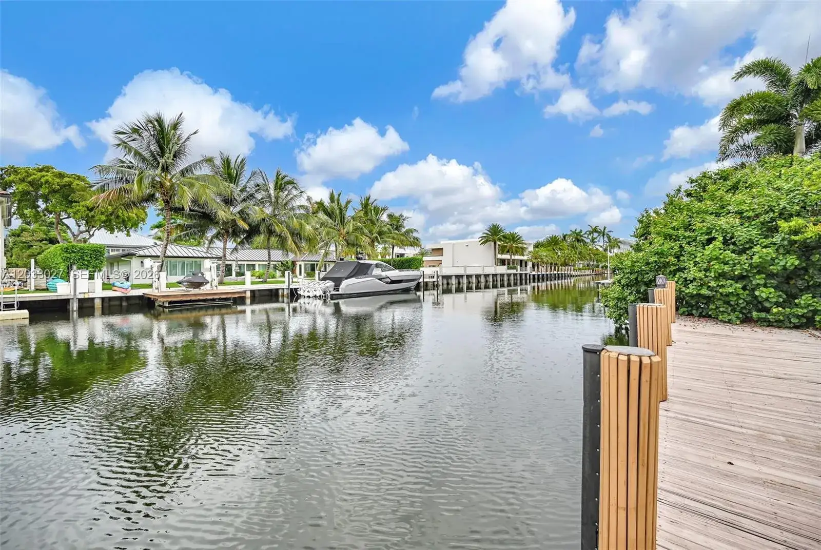 3 bedroom 2 bath Residential for sale at 2311 Delmar Pl, Fort Lauderdale FL 33301
