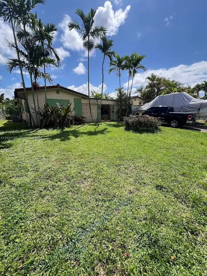 3 bedroom 2 bath Residential for sale at 1881 NW 36th St, Oakland Park FL 33309
