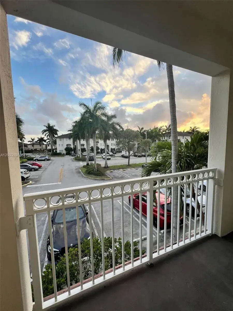 3 bedroom 2 bath Residential Lease for rent at 11503 NW 89th St # 223, Doral FL 33178