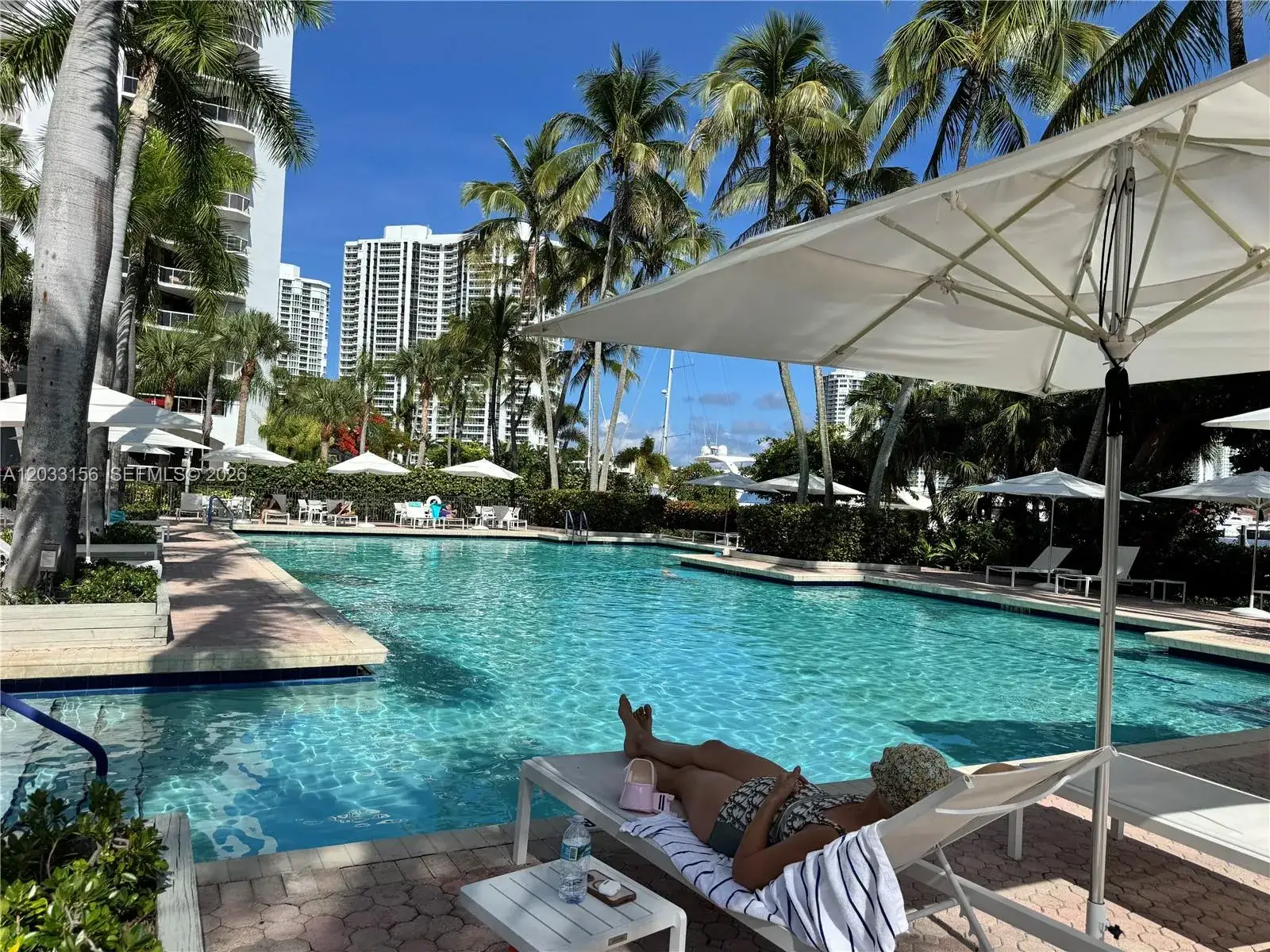 2 bedroom 2 bath Residential Lease for rent at 3610 Yacht Club Dr # 312, Aventura FL 33180