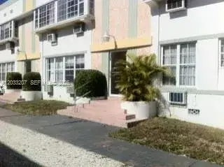 1 bedroom 1 bath Residential Lease for rent at 1612 Drexel Avenue # 8, Miami Beach FL 33139