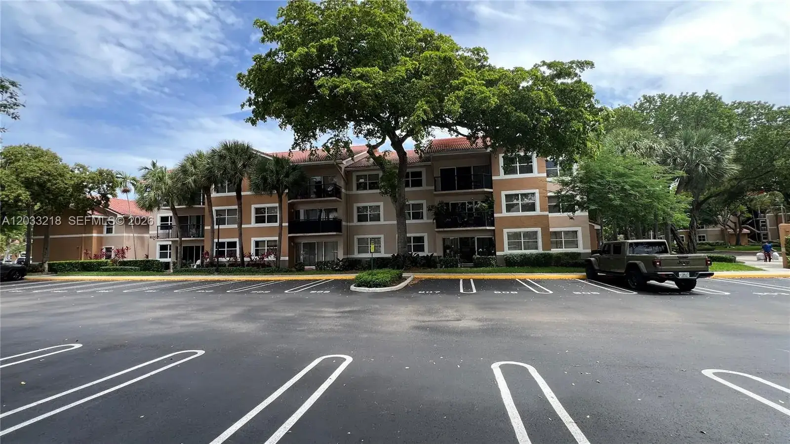 2 bedroom 2 bath Residential Lease for rent at 8851 Wiles Rd # 108, Coral Springs FL 33067