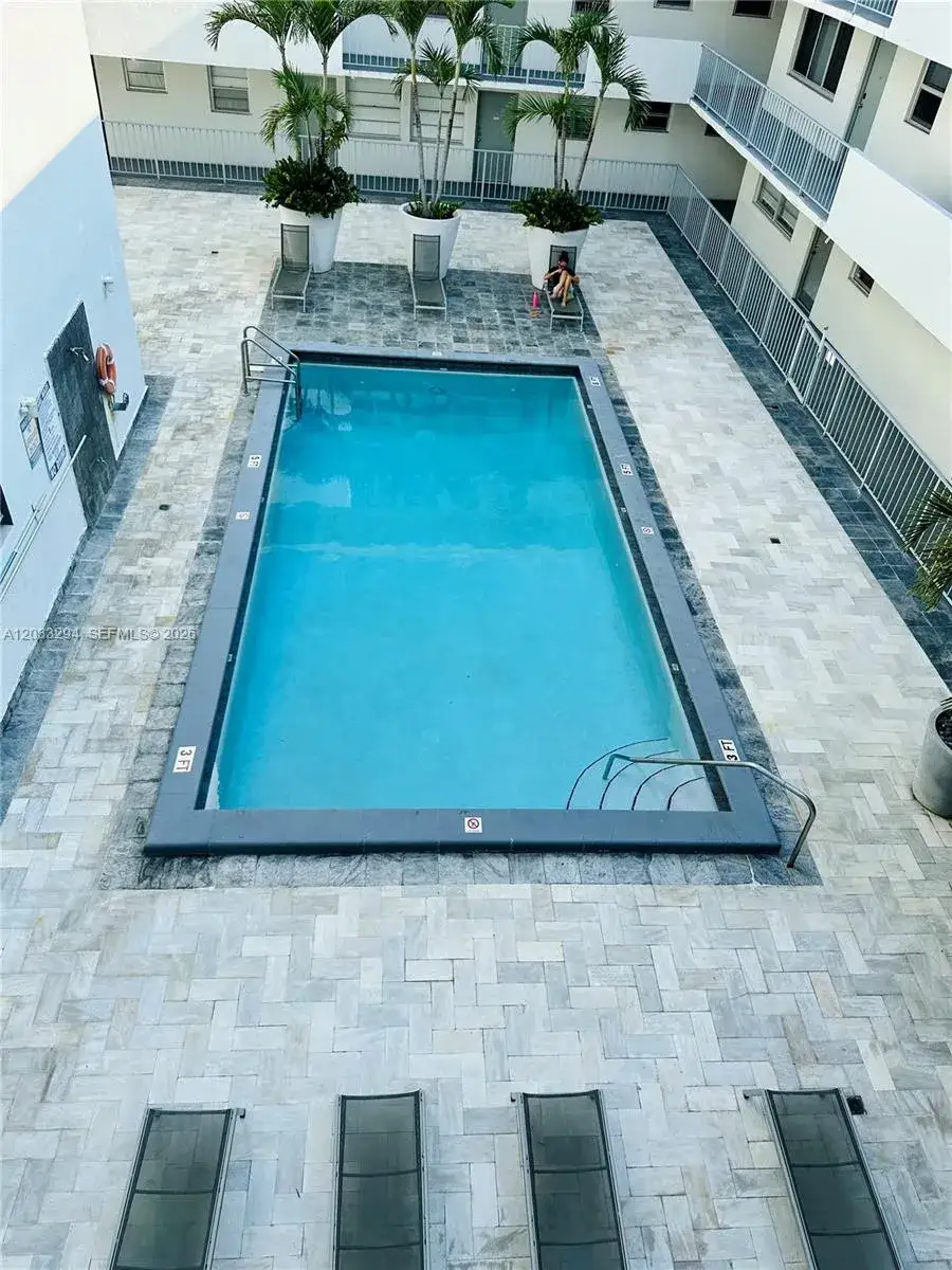 1 bath Residential Lease for rent at 1610 Lenox Ave # 412, Miami Beach FL 33139