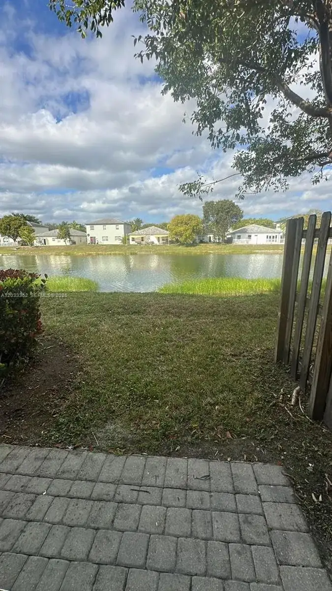 3 bedroom 2 bath Residential for sale at 2819 SE 1st Dr # 9, Homestead FL 33033