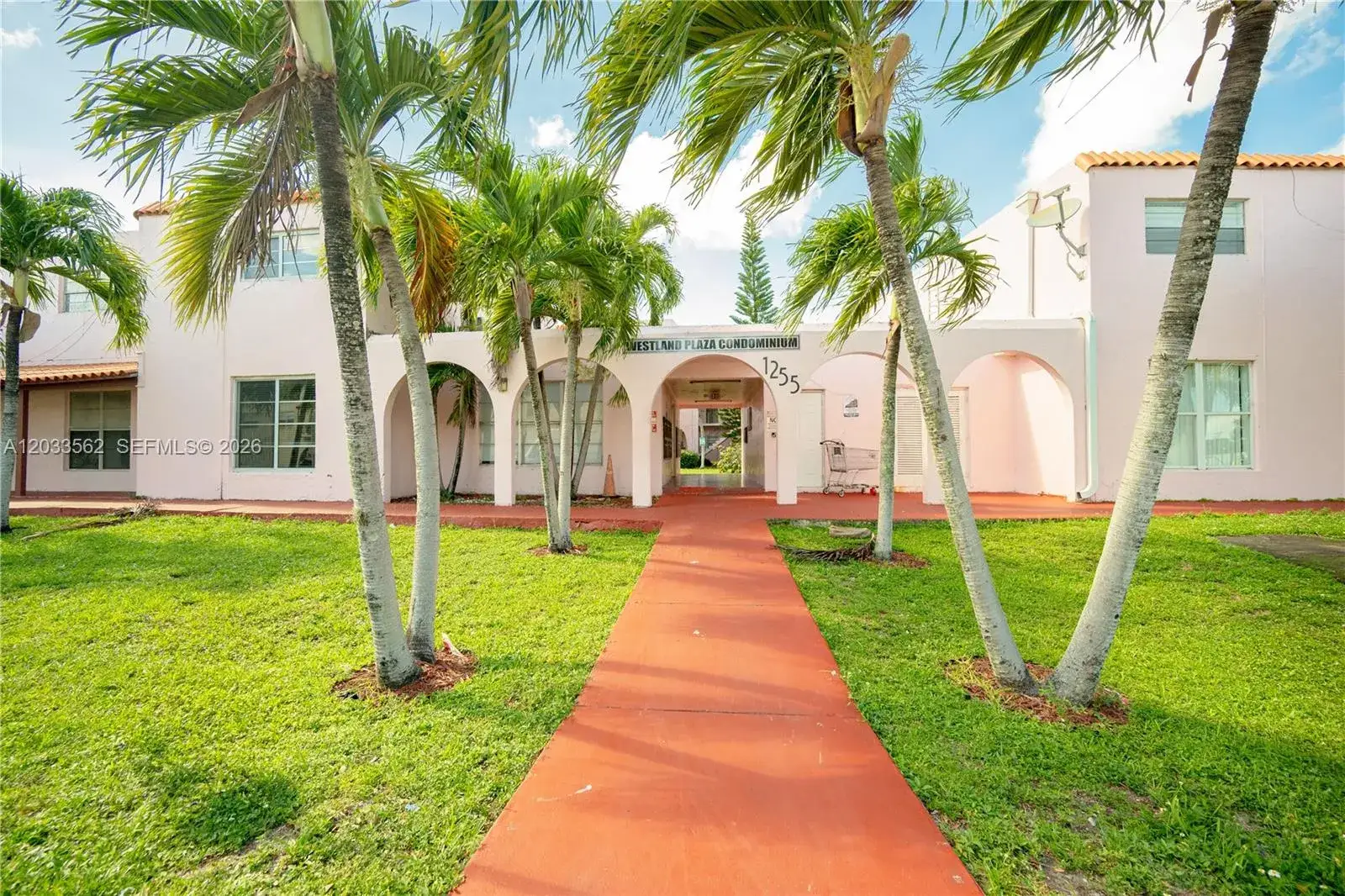 2 bedroom 1 bath Residential for sale at 1255 W 53rd St # 306, Hialeah FL 33012