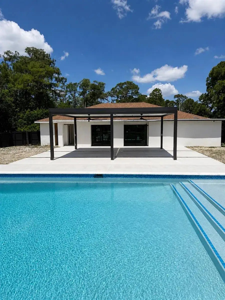 809 gaylord ave s, Lehigh Acres FL 33974