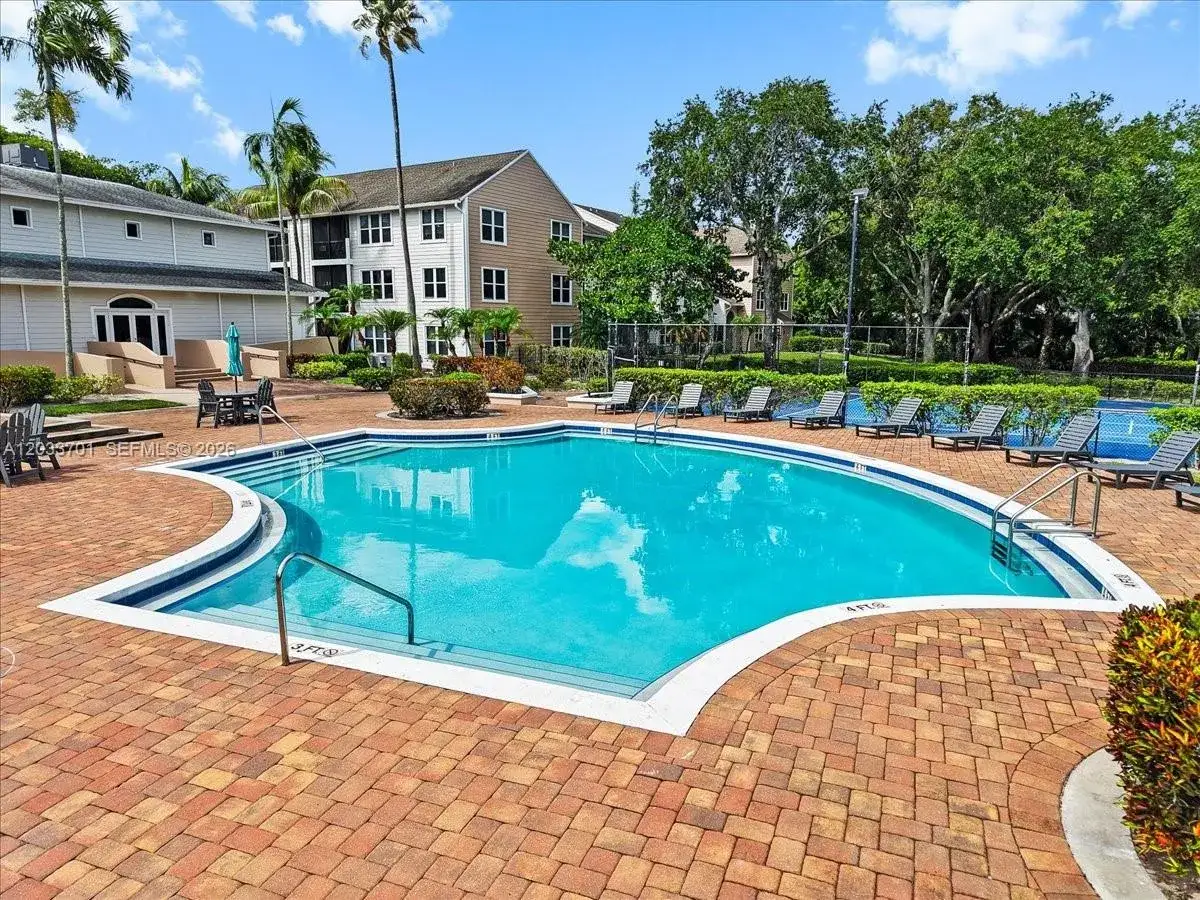 2 bedroom 1 bath Residential for sale at 2303 N Congress Ave # 27, Boynton Beach FL 33426