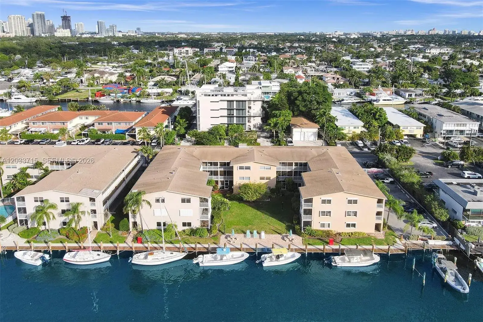 1 bedroom 1 bath Residential Lease for rent at 1510 SE 15th St # 307, Fort Lauderdale FL 33316