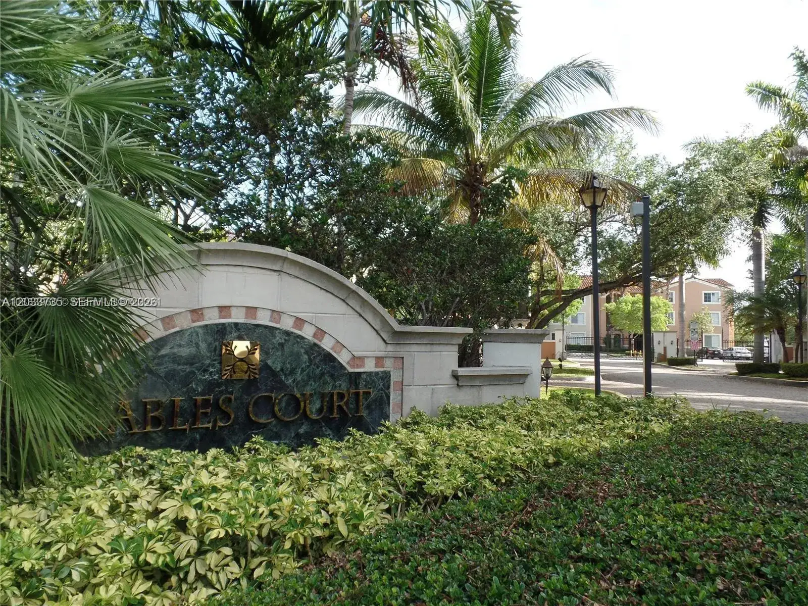 2 bedroom 2 bath Residential Lease for rent at 6801 SW 44th St # 203, Miami FL 33155