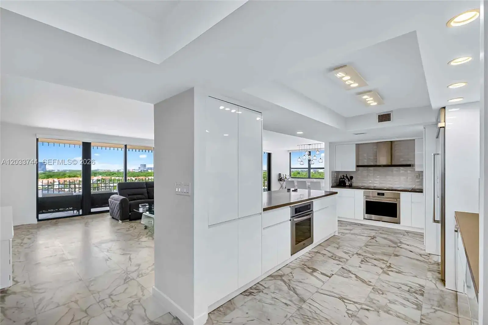 3 bedroom 2 bath Residential Lease for rent at 2 Grove Isle Dr # B1210, Miami FL 33133