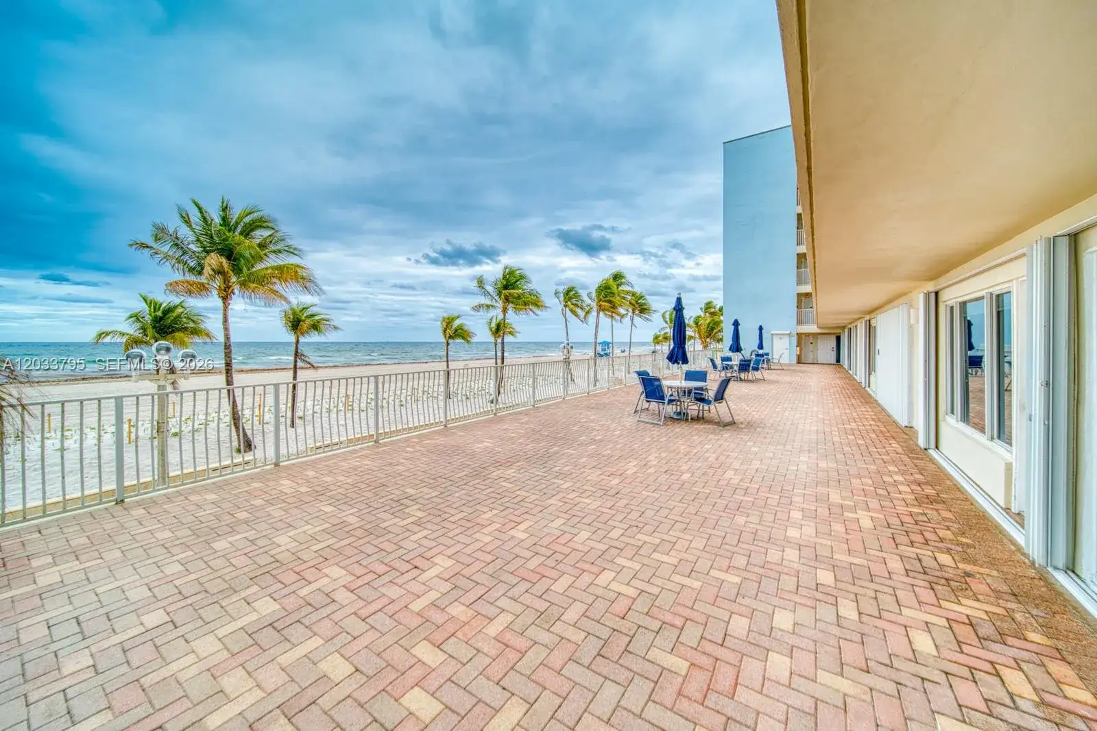 1 bedroom 1 bath Residential for sale at 300 Oregon St # 507, Hollywood FL 33019