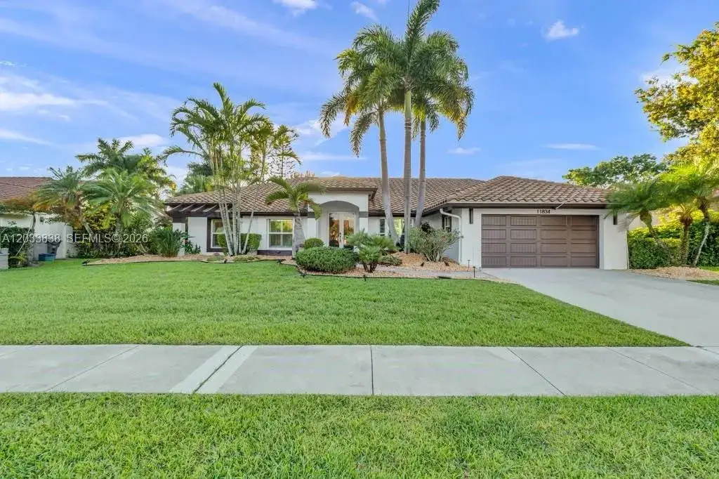 4 bedroom 2 bath Residential for sale at 11834 Island Lakes Ln, Boca Raton FL 33498