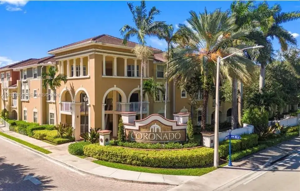 3 bedroom 2 bath Residential for sale at 10885 NW 89th Ter # 206, Doral FL 33178
