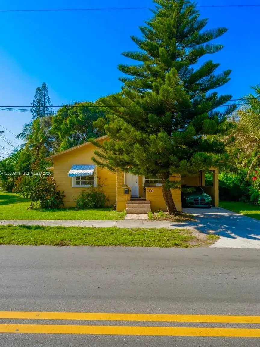 3 bedroom 2 bath Residential for sale at 1100 N 24th Ave, Hollywood FL 33020