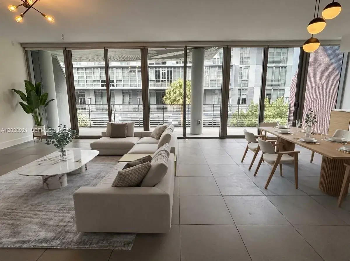 2 bedroom 2 bath Residential for sale at 250 NW 24th St # 3C, Miami FL 33127