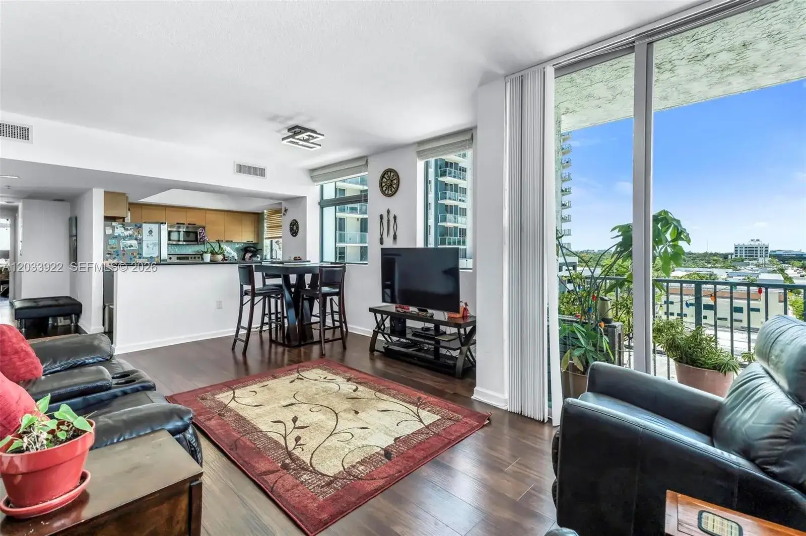 3 bedroom 2 bath Residential for sale at 140 S Dixie Hwy # 501, Hollywood FL 33020