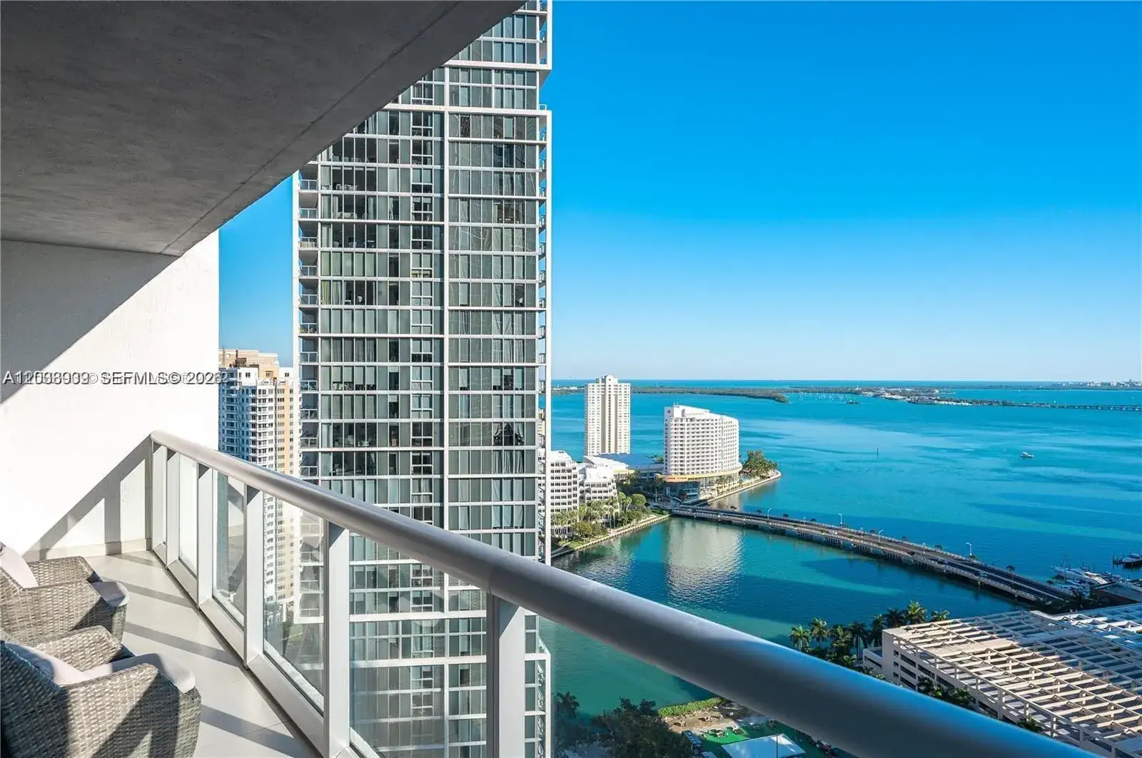 2 bedroom 1 bath Residential for sale at 485 Brickell Ave # 3109, Miami FL 33131