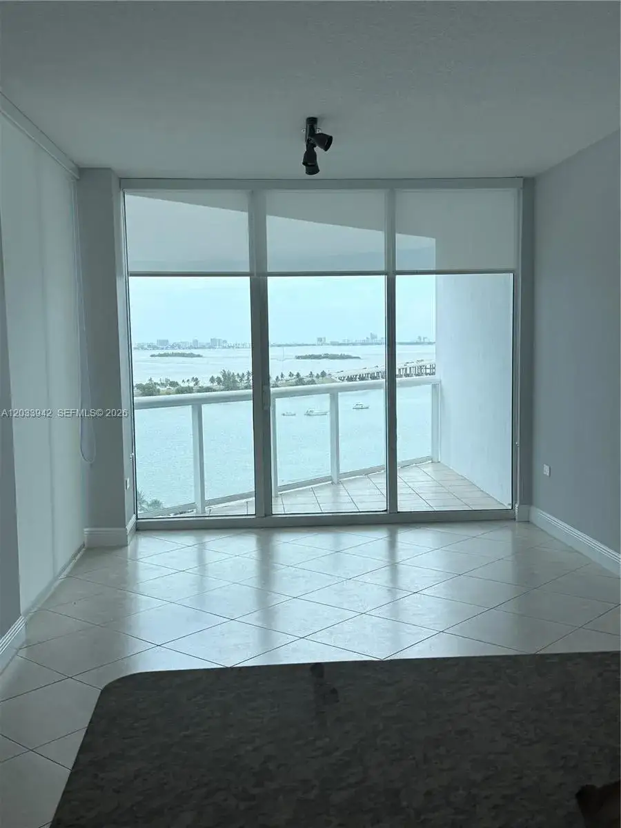 1 bedroom 1 bath Residential Lease for rent at 480 NE 30th St # 1504, Miami FL 33137