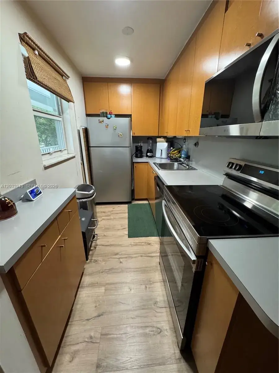 1 bedroom 1 bath Residential Lease for rent at 645 NE 121st St # 304, North Miami FL 33161